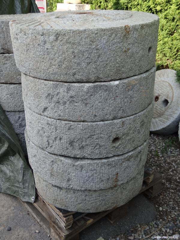 Alte gebrauchte Mühlsteine aus China
