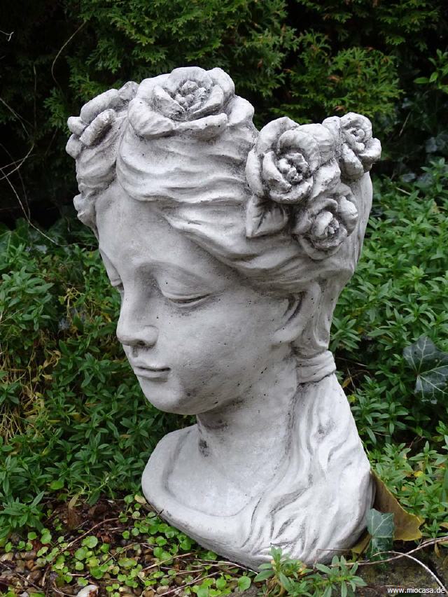 Bild Frauenkopf mit Blumen: A Timeless Masterpiece