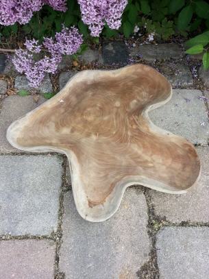 Schale aus Teakholz Blattform