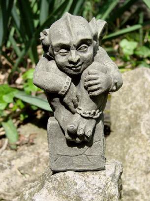 Shy Demon - klein - Devonshire