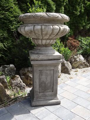 Large Urn + Classic Plinth