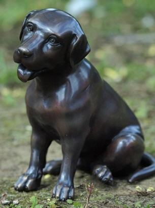 Bronzefigur Labrador