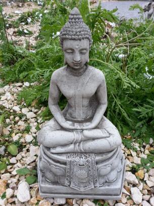 Sitzender Khmer Buddha