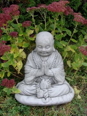 Buddha mit Spruchband