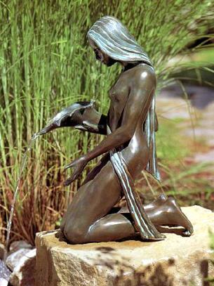 Bronzefigur Noelle